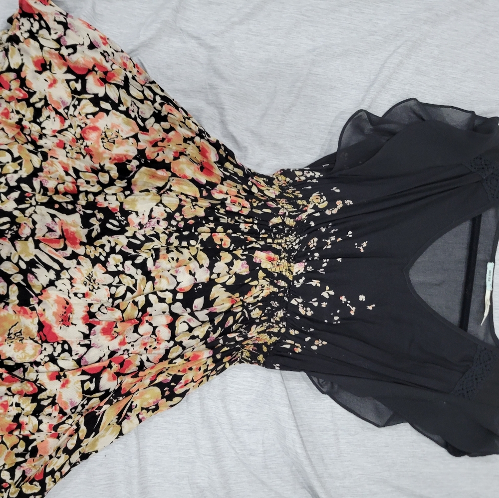 Urban outfitters floral dress xs